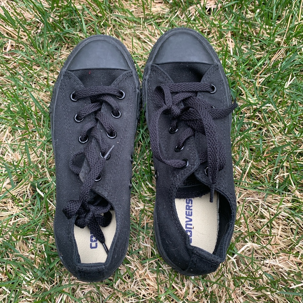 Black converse, one and a half size boys